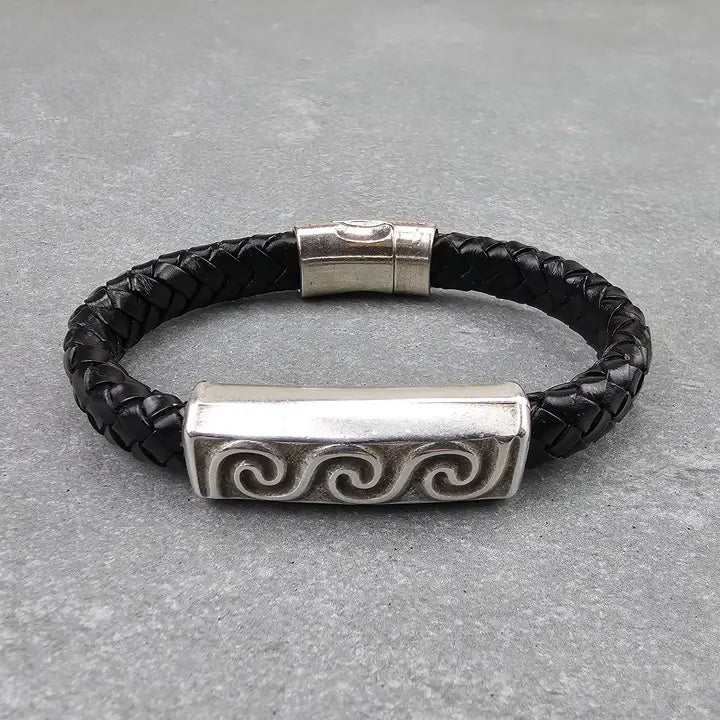 The Essence of Silver - Women Sizes