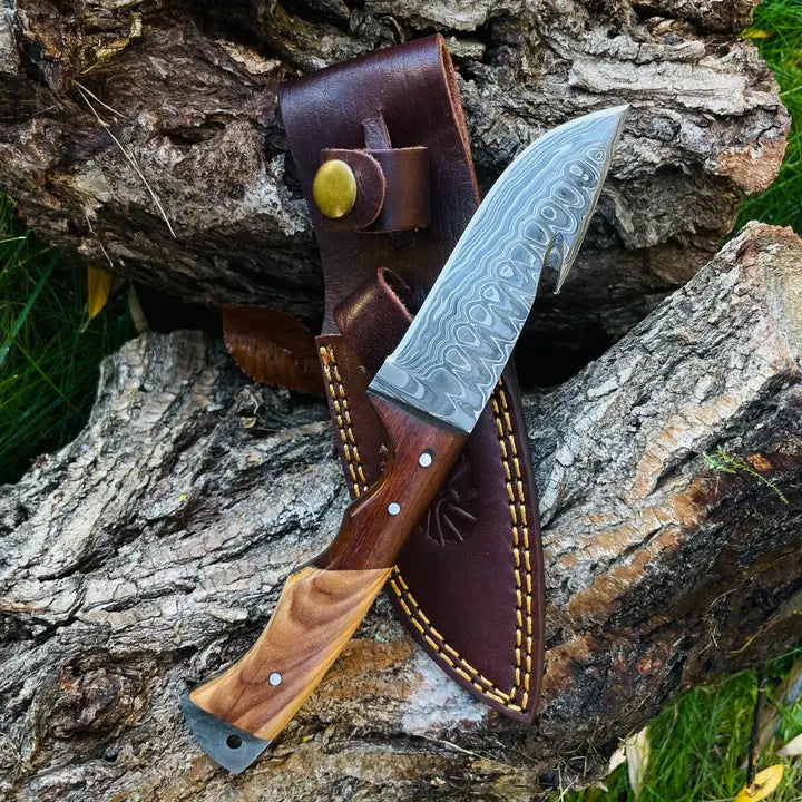 Titan International - Knives