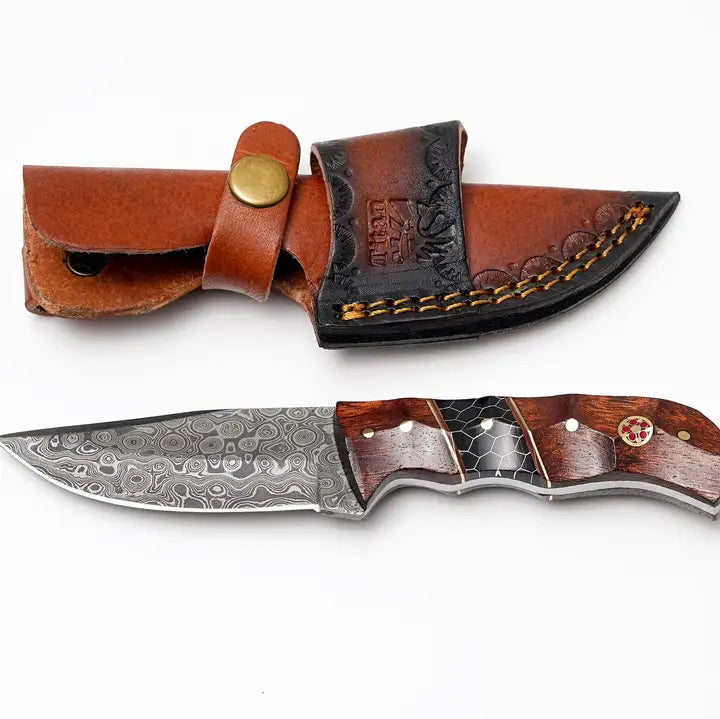 Titan International - Knives
