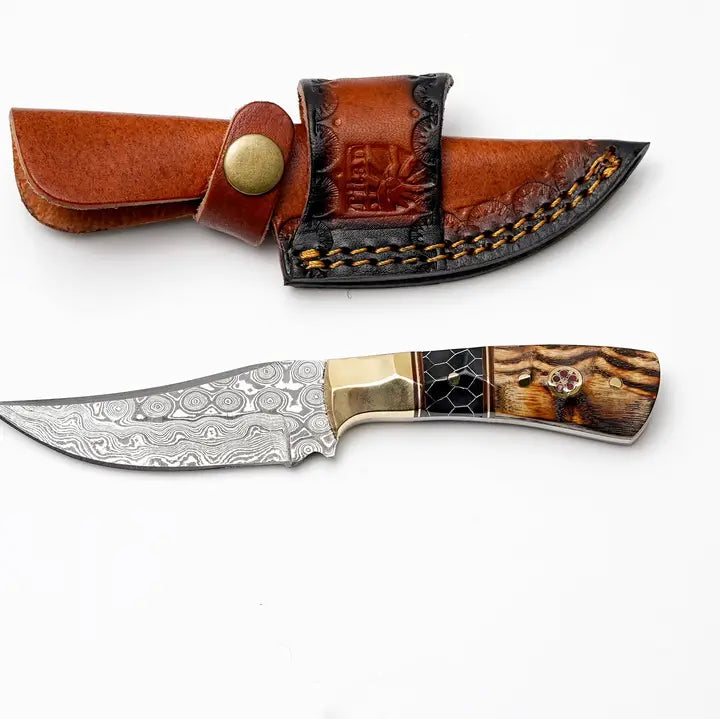 Titan International - Knives